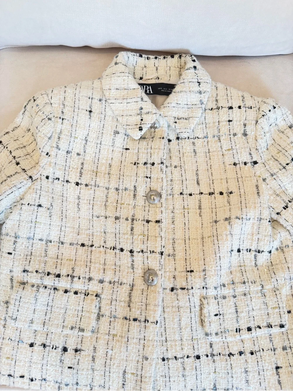 Zara Cream Tweed Boxy Cropped Blazer with Black Thread Detail